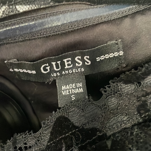 Black lace dress - Picture 3 of 4